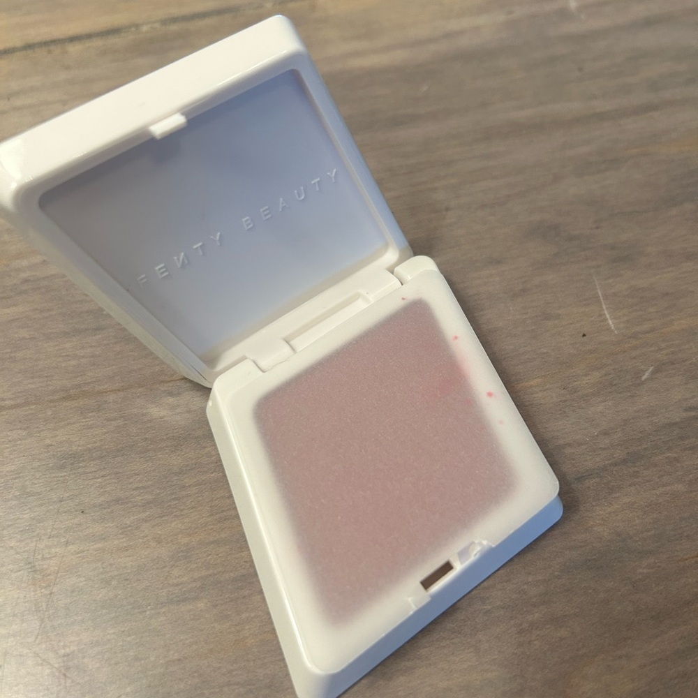 Fenty Beauty Blush - Rich Berry - Picture 3 of 5